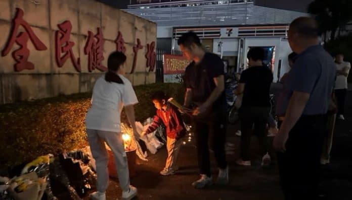pria_62_tahun_tabrak_kerumunan_tewaskan_35_orang_di_zhuhai_ditangkap
