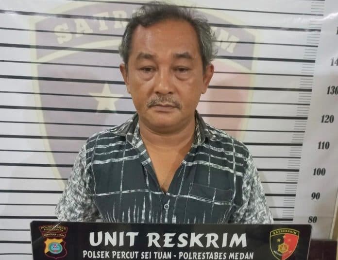pria_ini_ditangkap_polsek_percut_sei_tuan_saat_rekap_angka_togel