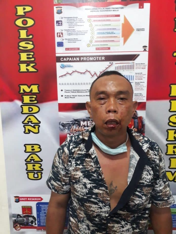 pria_ini_gagal_larikan_septor_dari_kantor_dinkes_medan