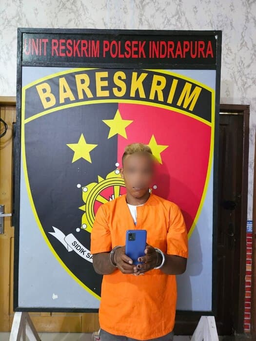 pria_pengangguran_ditangkap_usai_bongkar_rumah_di_laut_tador