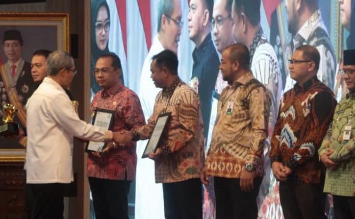 proaktif_kampanye_pemkab_sergai_raih_awarding_pariwara_anti_korupsi_dari_kpk