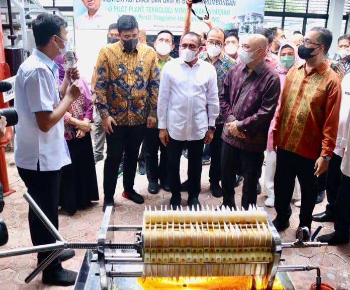 produksi_minyak_goreng_merah_diharapkan_bermanfaat_atasi_stunting
