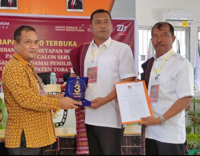 profil_paslon_effendi_napitupulu_audi_murphy_sitorus_berpengalaman_di_legislatif_dan_eksekutif