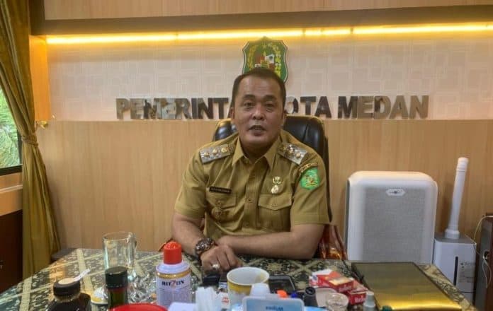 program_makan_siang_gratis_aulia_rachman_kita_tunggu_arahan_pemerintah_pusat