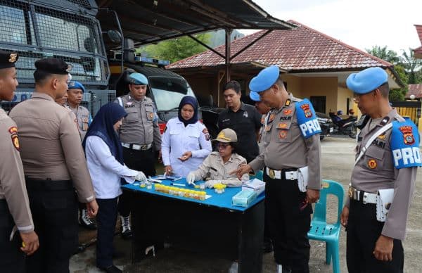 propam_polda_sumut_tes_urine_23_personel_polres_tapteng_secara_acak