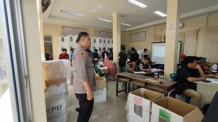 proses_rekapitulasi_sejumlah_kecamatan_di_kota_medan_ditargetkan_selesai_tepat_waktu