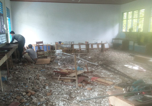 proyek_diknas_deli_serdang_dikerjakan_tanpa_plank