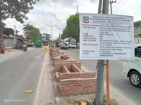 proyek_median_jalan_di_siantar_salahi_sistem_tata_kota