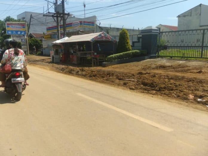 proyek_pembangunan_jdu_di_simalingkar_ancam_keselamatan_warga_minta_dihentikan