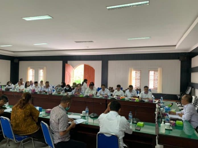 proyek_tik_rp48_miliar_disoal_dprd_minta_disdik_simalungun_transparan