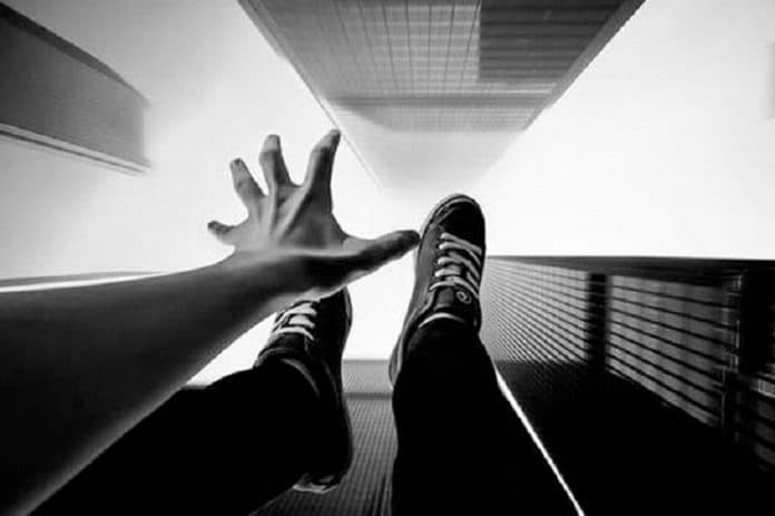 psikolog_sebut_mall_jadi_lokasi_untuk_bunuh_diri