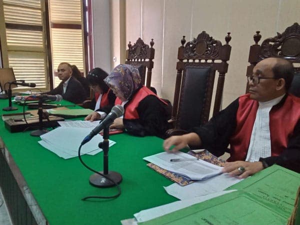 pt_medan_perkuat_vonis_penjara_seumur_hidup_kurir_ganja_135_kg