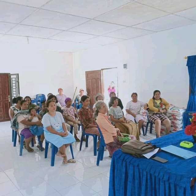 pt_sbsjj_berikan_bantuan_sembako_kepada_107_warga