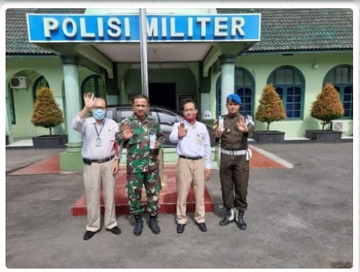 pt_sttc_serahkan_bantuan_45_infrared_thermometer