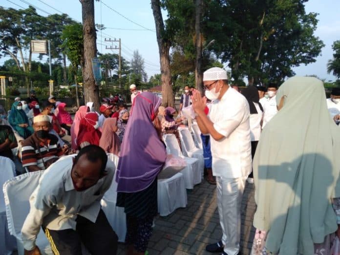 ptpn2_berbagi_dengan_ratusan_warga_miskin_di_tanjung_morawa