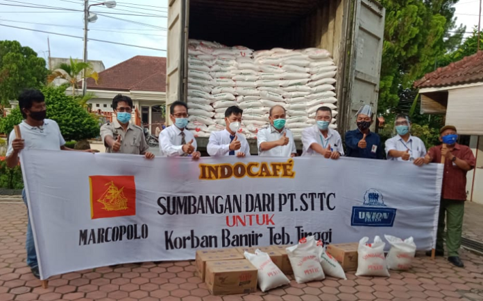 ptsttc_serahkan_25_ton_beras_dan_roti_bantu_korban_banjir_tebing_tinggi