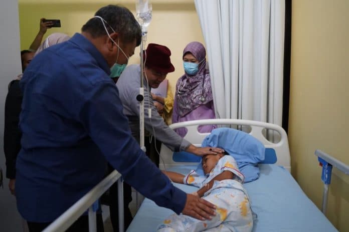 puluhan_orang_keracunan_di_garut_2_meninggal