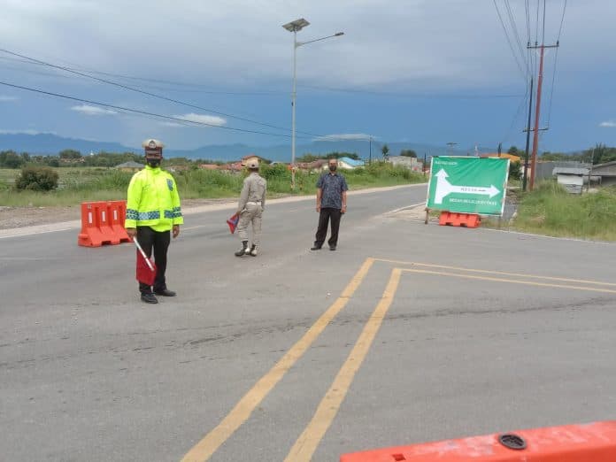 puncak_arus_mudik_idul_fitri_di_toba_berjalan_normal