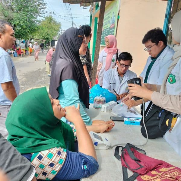 puskesmas_amplas_tangani_keluhan_kesehatan_masyarakat_pasca_banjir