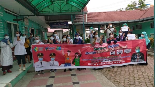 puskesmas_kartini_gelar_gerakan_tepuk_tangan_56_detik_ini_videonya