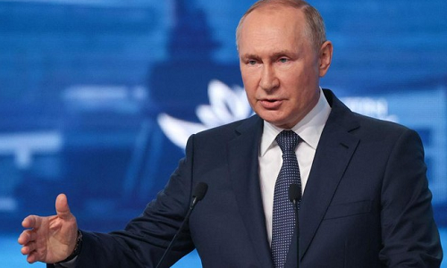 putin_bayar_wamil_dan_tentara_kontrak_rp492_juta
