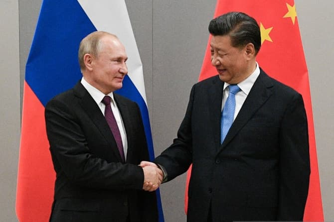 putin_maki_xi_jinping_hubungan_china_dengan_rusia_panas