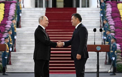 putin_tiba_di_kyrgyzstan_perjalanan_luar_negeri_pertamanya_saat_keluar_perintah_penangkapan