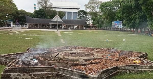 putr_siantar_kaji_kembali_konsep_pembangunan_tugu_sangnaualuh