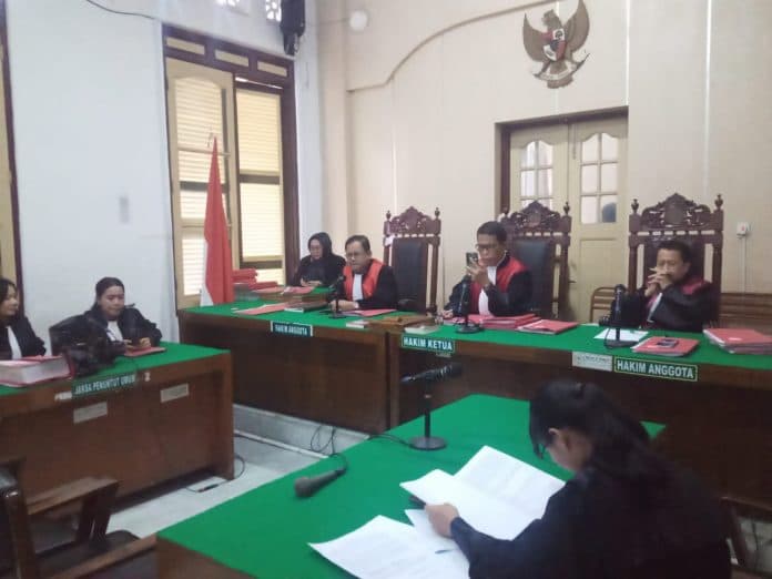 putusan_belum_selesai_sidang_2_kurir_133_kg_ganja_asal_aceh_ditunda