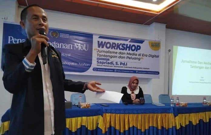 pwi_asahan_dan_universitas_royal_jalin_kerja_sama_di_bidang_jurnalistik
