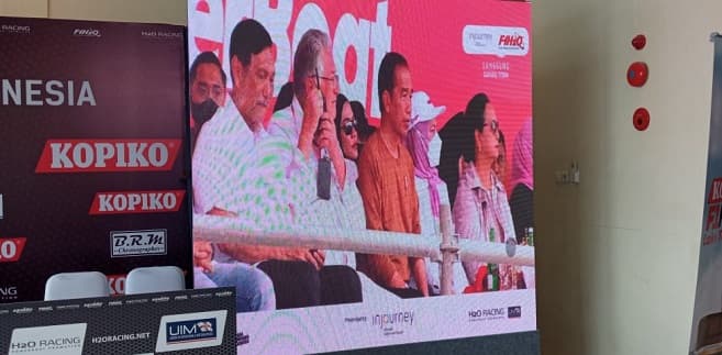 race_final_ii_powerboat_dihentikan_saat_jokowi_nonton