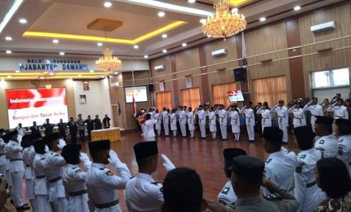 radiapoh_kukuhkan_54_anggota_paskibraka_simalungun_tahun_2024
