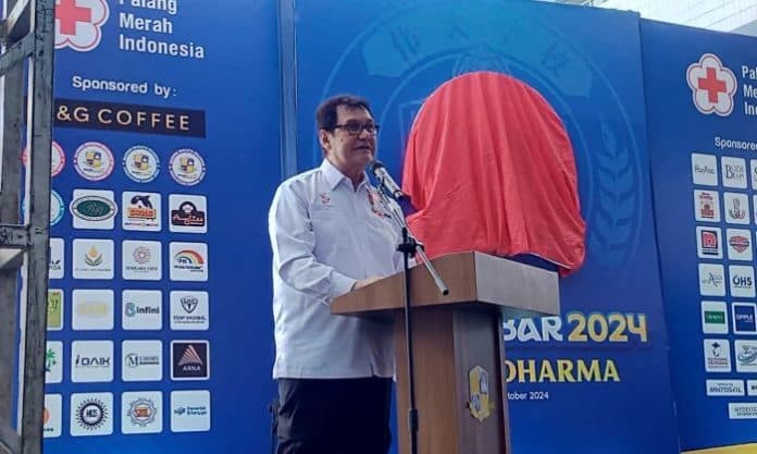 rahmat_shah_beberkan_kiat_sukses_di_acara_reuni_akbar_sekolah_wiyata_dharma_medan