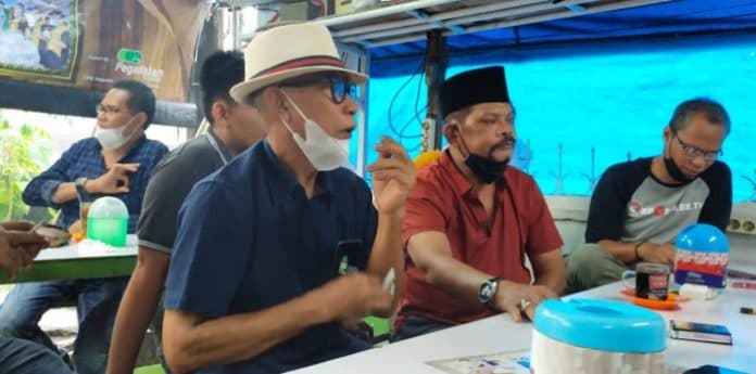 rahudman_harahap_sambangi_warkop_jurnalis_medan