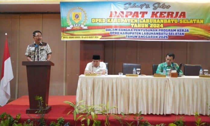 raker_dprd_labusel_bupati_akan_terbangun_kerja_sama_harmonis_eksekutif_dan_legislatif