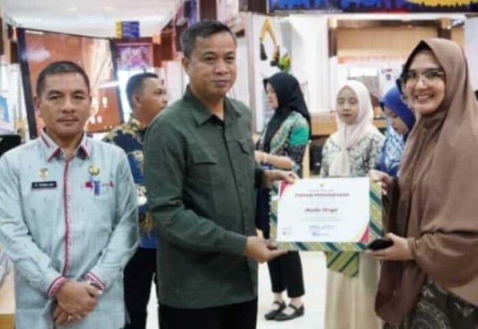 rakor_penyelenggaraan_pelayanan_perizinan_pj_wali_kota_tekankan_pentingnya_inovasi