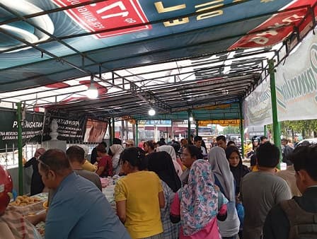 ramadhan_berkah_dan_fenomena_war_takjil_di_simalungun