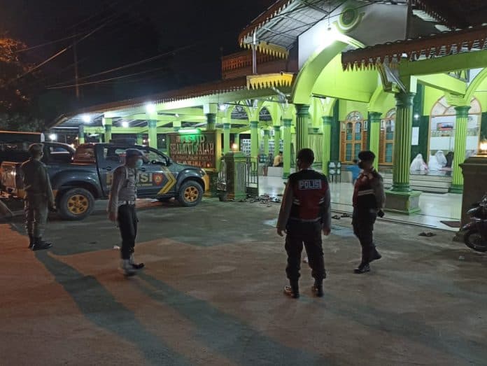 ramadhan_polresta_deli_serdang_tingkatkan_patroli_rumah_ibadah