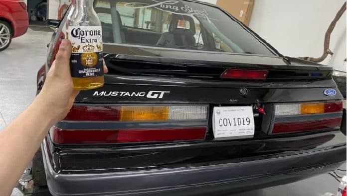 ramai_virus_corona_pria_ini_beli_plat_nomor_cov1d19