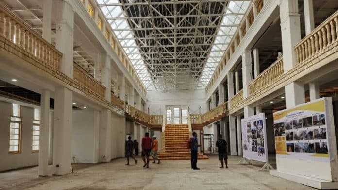 rampung_akhir_desember_begini_penampakan_gedung_warenhuis_medan_pasca_direvitalisasi