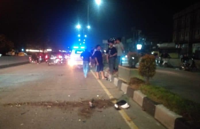 rantai_putus_pengendara_motor_tewas_ditabrak_di_flyover_jamin_ginting_medan