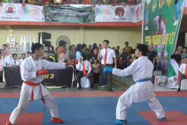 ratusan_atlet_karate_ikuti_kejuaraan_forki_medan_cup_2024