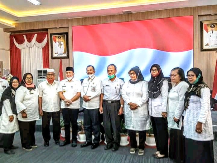 ratusan_guru_honor_lulus_ukg_terima_sk_pengangkatan_di_batu_bara