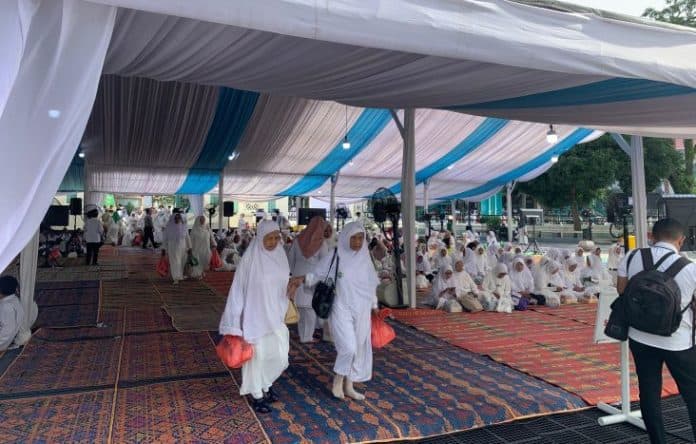 ratusan_masyarakat_hadiri_doa_bersama_pemko_medan