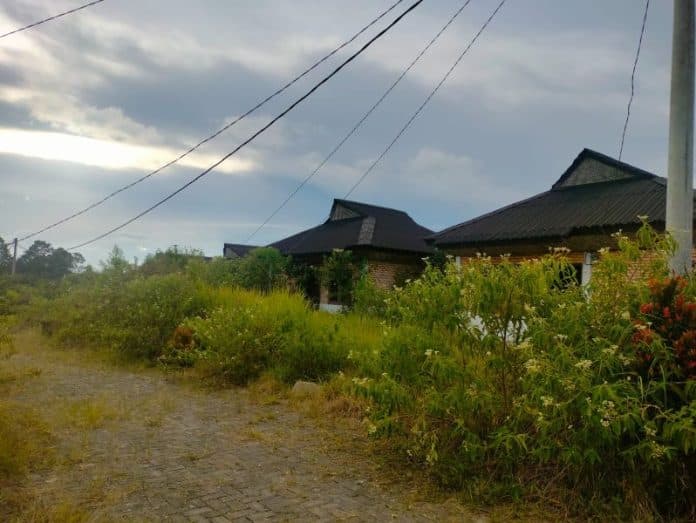 ratusan_rumah_untuk_pengungsi_korban_erupsi_sinabung_belum_ditempati
