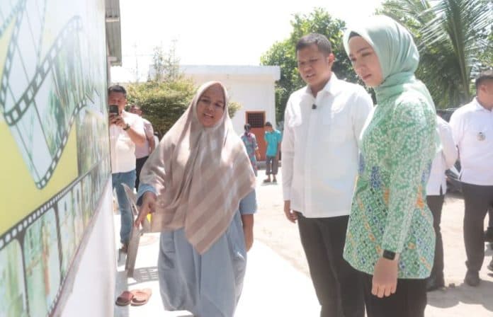 rawat_odgj_wabup_sergai_bangga_dengan_pendiri_yayasan_cahaya_hati_kemanusiaan