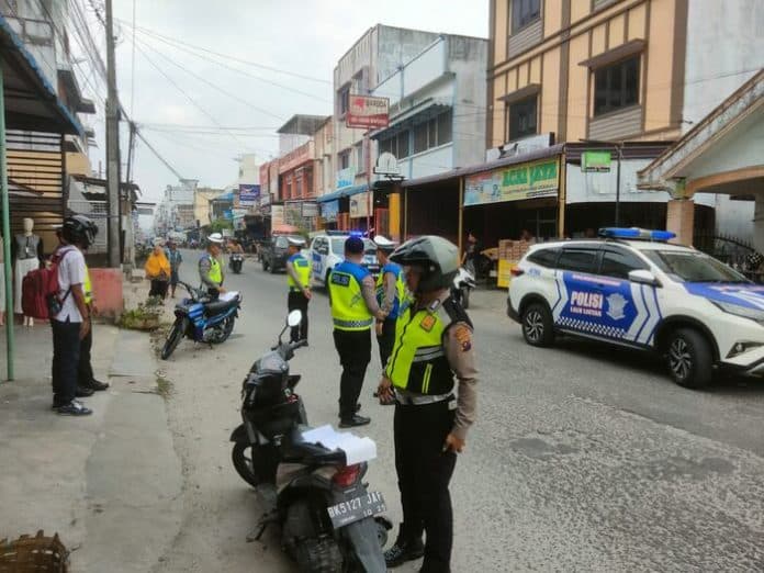 razia_pengendara_lawan_arus_di_kisaran_puluhan_pemotor_terjaring