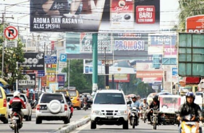 reklame_menjamur_tapi_tak_bayar_pajak_pemko_medan_minta_back_up_dprd