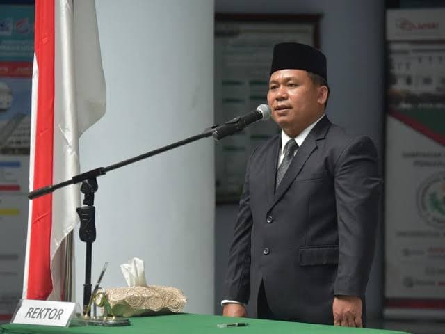 rektor_unimed_maknai_hari_pahlawan_untuk_dijadikan_keteladanan_semangat_pantang_menyerah