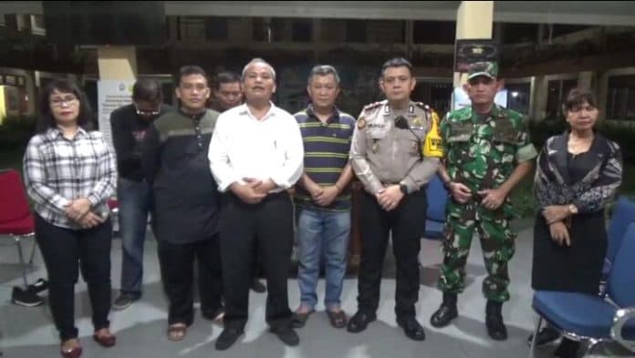 rektorat_unika_bentrok_akibat_perbedaan_pendapat_mahasiswa_antar_fakultas